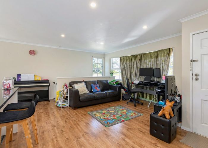  at Sunnynook, North Shore City, Auckland