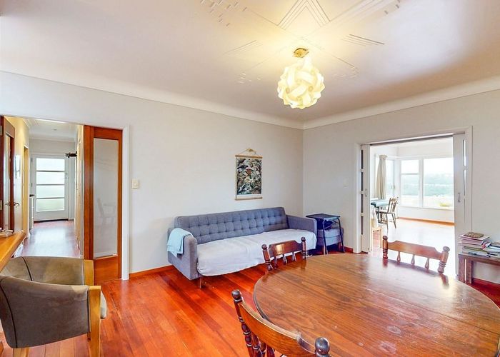  at 88 Nevay Road, Karaka Bays, Wellington, Wellington