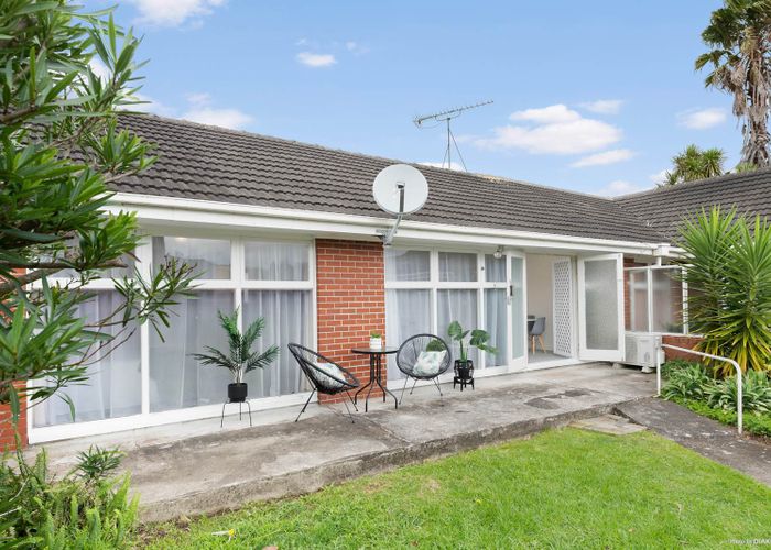  at 3/18 Tawhiri Road, One Tree Hill, Auckland
