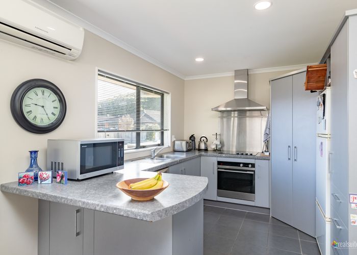  at 25 Aragon Grove, Kingsley Heights, Upper Hutt
