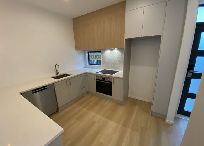  at 7 Papa Takaro Lane, Flat Bush, Manukau City, Auckland