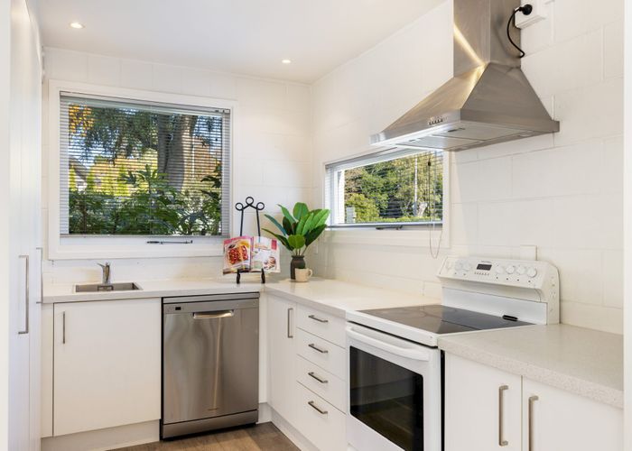  at 4/12 Shrewsbury Street, Merivale, Christchurch City, Canterbury