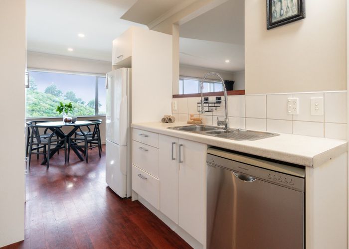  at 17F Onslow Road, Khandallah, Wellington