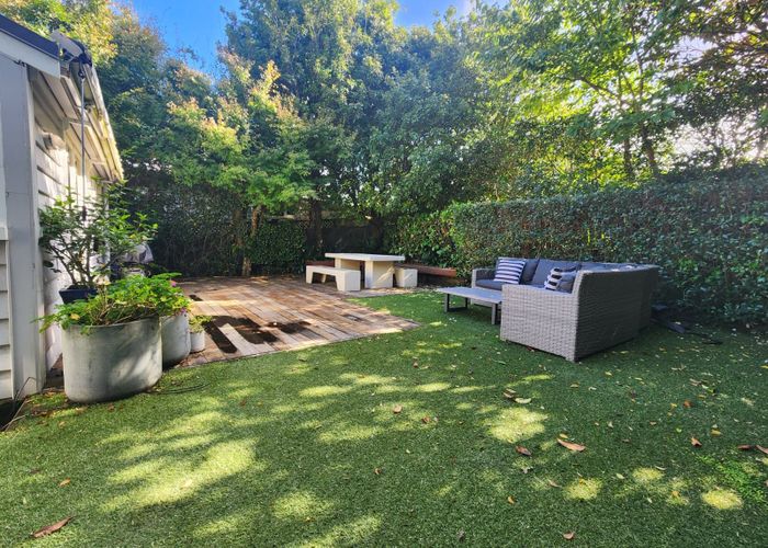  at 19 Kingsview Road, Mount Eden, Auckland City, Auckland