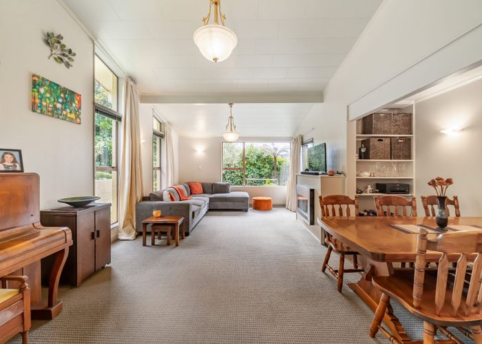  at 14B Forest Road, Pinehaven, Upper Hutt, Wellington