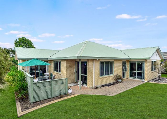  at 2 Dingwall Court, Rototuna, Hamilton