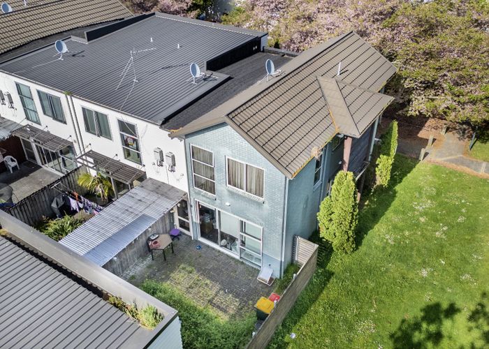  at 2 Willow Camp Road, Takanini, Papakura, Auckland