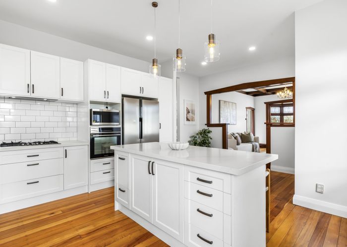  at 2 Grant Street, Mount Albert, Auckland