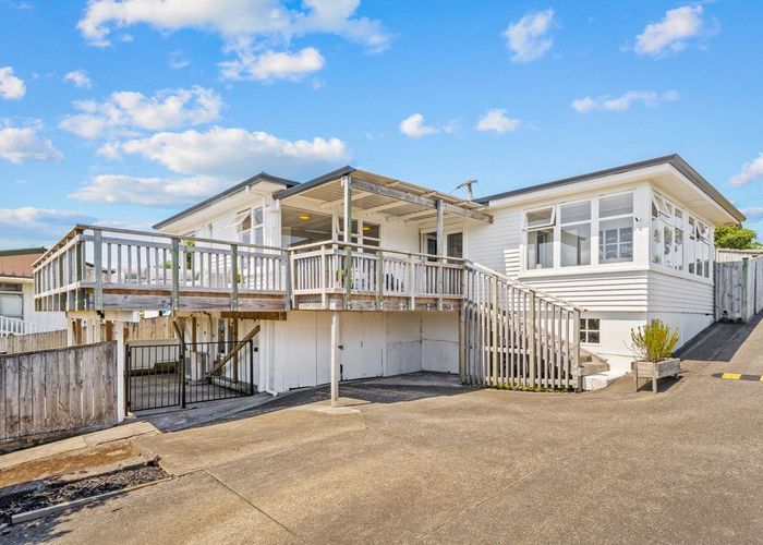  at 19 Rishworth Avenue, Stanmore Bay, Rodney, Auckland