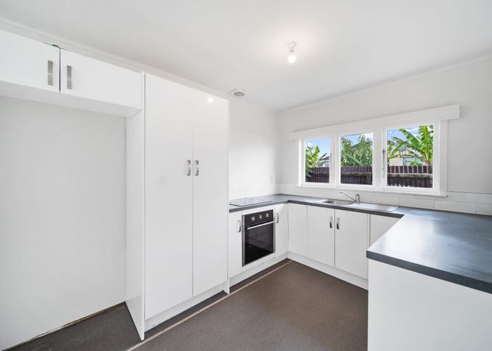  at 2/8 Fisher Crescent, Otara, Manukau City, Auckland