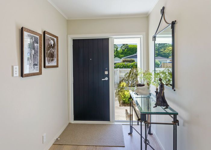  at 16 Sunny Glen, Waikanae, Waikanae