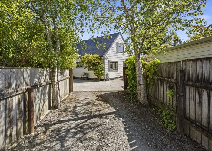 at 36 Moeraki Road, Maoribank, Upper Hutt