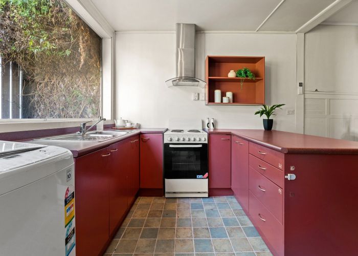  at 100 Canongate, Dunedin Central, Dunedin