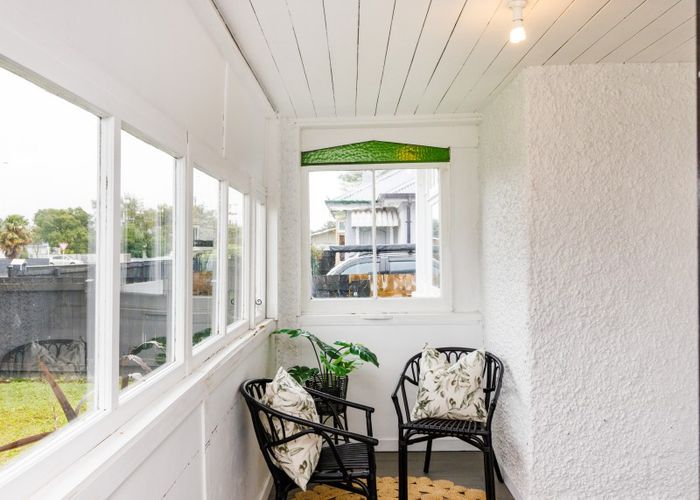  at 9 Chelwood Street, Takaro, Palmerston North