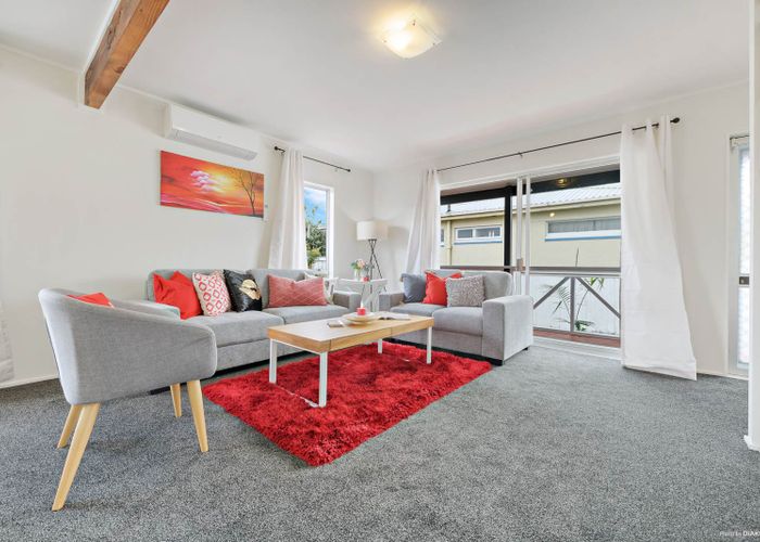  at 1/42 Orams Road, Hillpark, Auckland