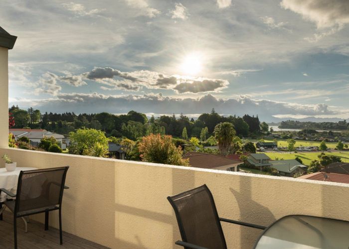  at 2 Worsley Way, Bellevue, Tauranga