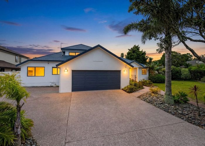  at 1 Cayman Place, Unsworth Heights, North Shore City, Auckland