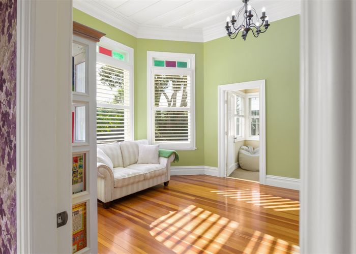  at 134 River Road, Hamilton East, Hamilton