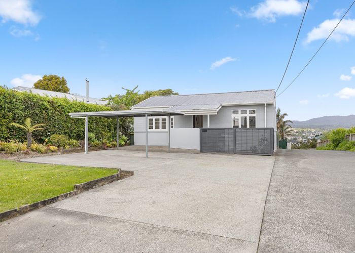  at 115 Sunnyside Road, Sunnyvale, Waitakere City, Auckland