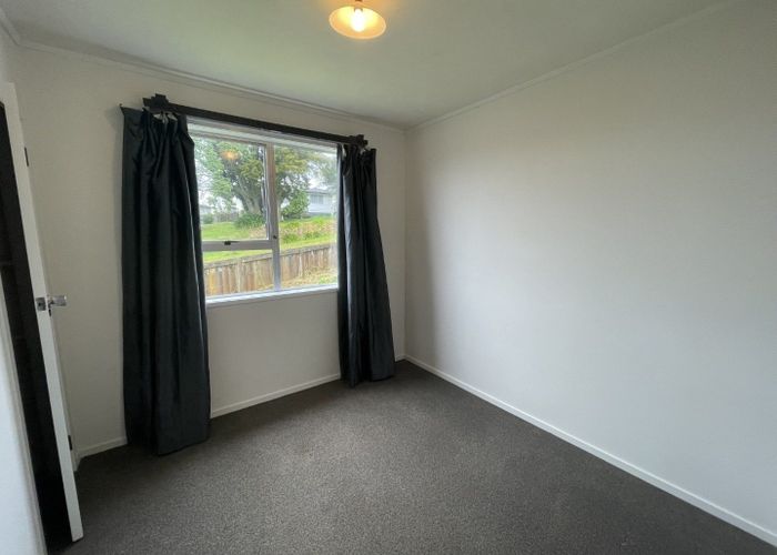  at 3 Doone Place, Massey, Waitakere City, Auckland