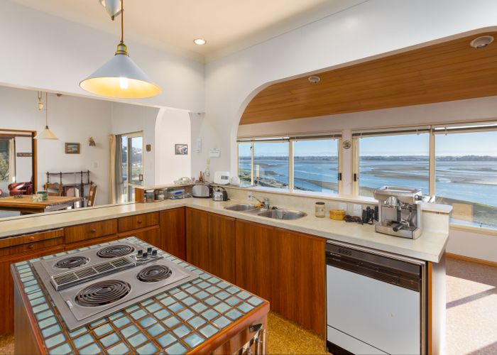  at 10 Balmoral Lane, Redcliffs, Christchurch