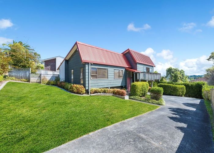  at 34 Catalina Crescent, Forrest Hill, Auckland