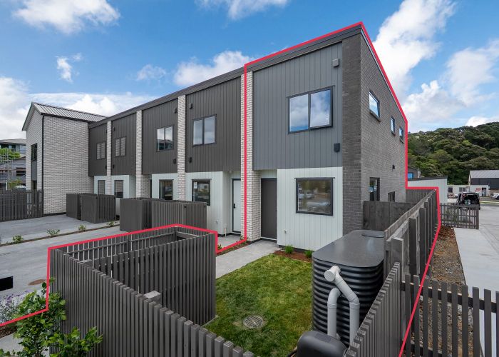  at 9 Ngakete Crescent, Glenfield, North Shore City, Auckland