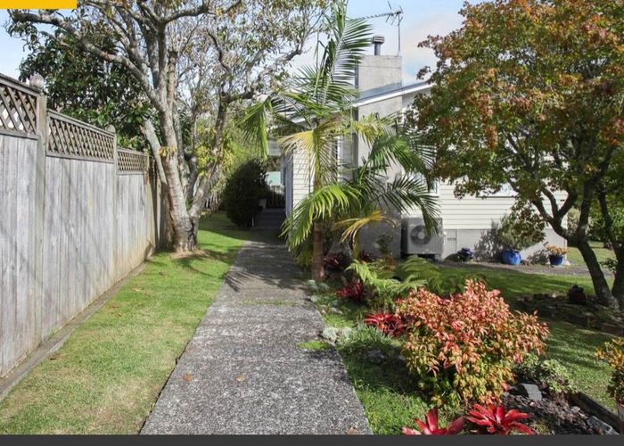  at 70 Lake road, Northcote, North Shore City, Auckland
