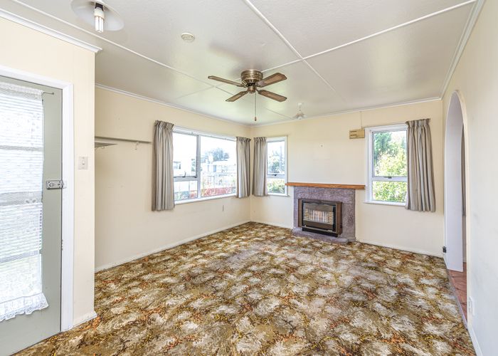  at 35 Polson Street, Castlecliff, Whanganui