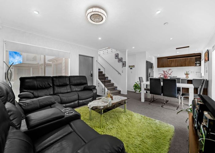  at 6E Regent Street, Papatoetoe, Manukau City, Auckland