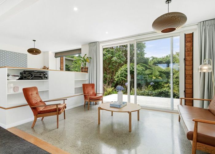  at 29 London Road, Korokoro, Lower Hutt, Wellington