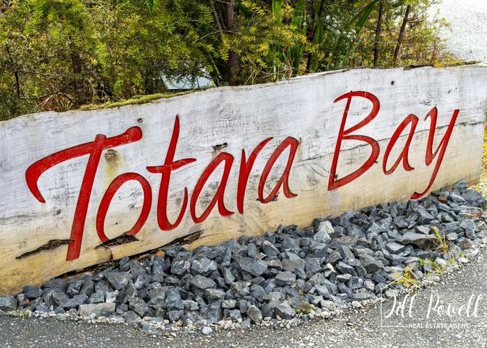  at 11 Lancewood Lane, Pahi, Paparoa