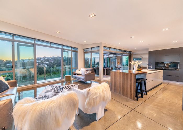  at 32 Roys Road, Plimmerton, Porirua, Wellington