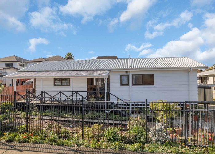  at 2/446 Massey Road, Mangere East, Manukau City, Auckland