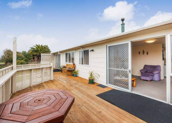  at 20 Thomas Place, Foxton Beach, Horowhenua, Manawatu / Whanganui
