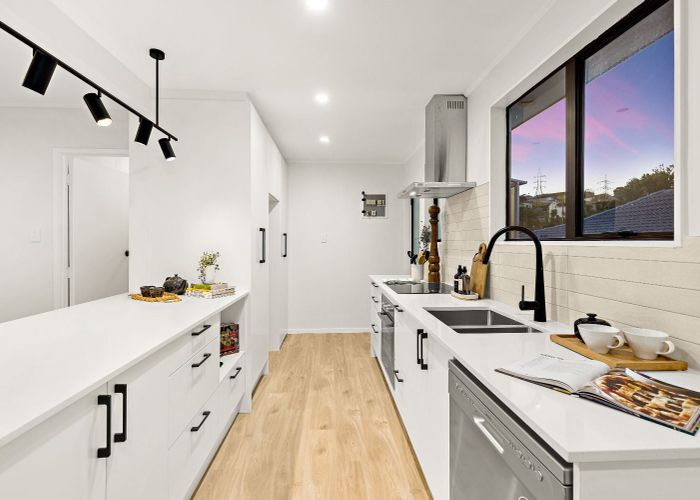  at 11 Halloran Place, Massey, Auckland