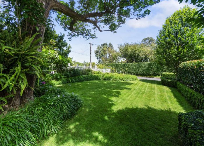  at 9 Kakariki Avenue, Mount Eden, Auckland City, Auckland