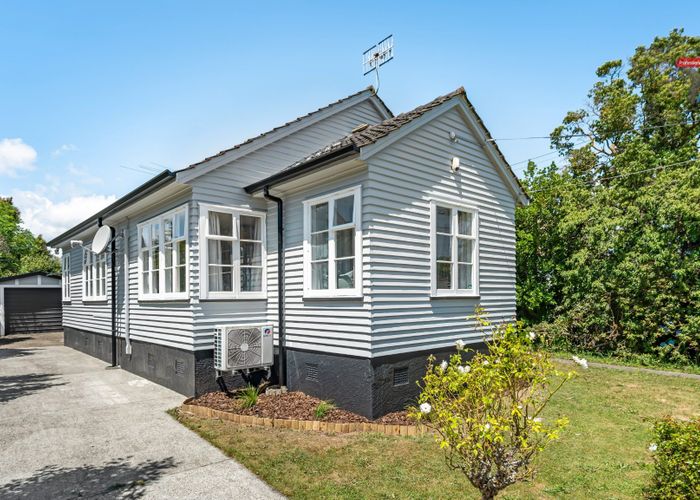  at 6 Lockwood Crescent, Taita, Lower Hutt