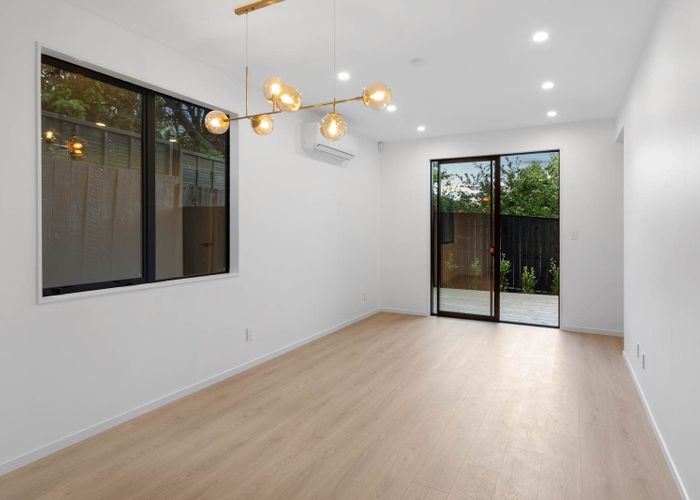  at 29D Mirrabooka Avenue, Botany Downs, Manukau City, Auckland