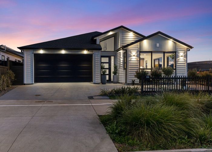  at 81 Waiwai Drive, Milldale, Rodney, Auckland