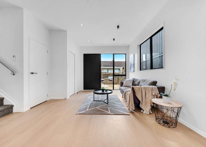  at 2/23 Wanaka Place, Pakuranga Heights, Manukau City, Auckland