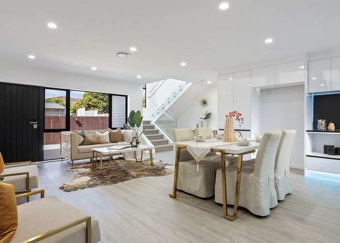  at 43A Wickman Way, Mangere East, Auckland