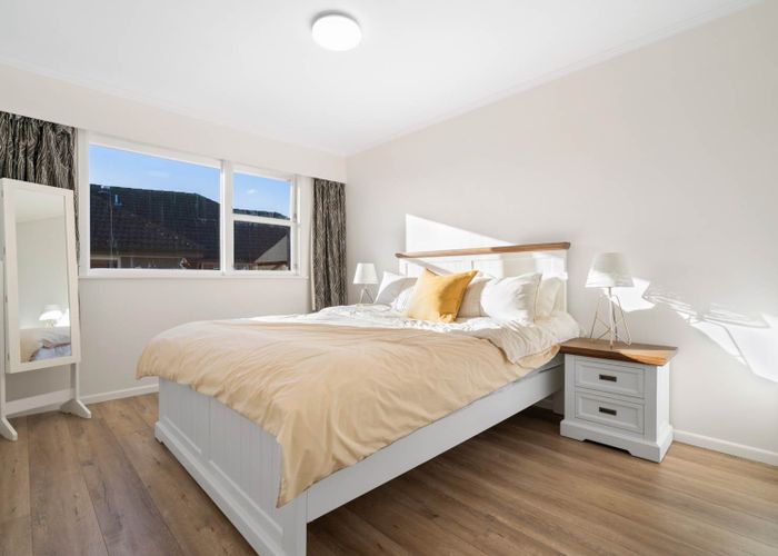  at 2/1542 Dominion Road Extension, Mount Roskill, Auckland