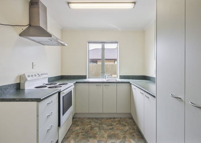  at 2/15 Walpole Street, Waltham, Christchurch