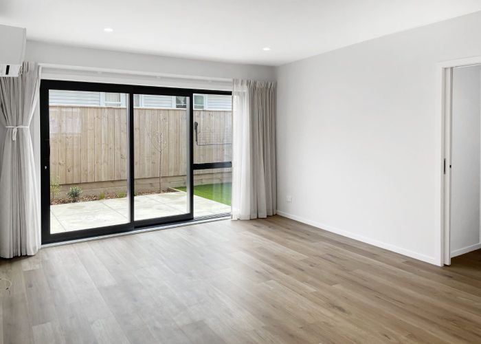  at 2/9 Main Road, Wainuiomata, Lower Hutt, Wellington