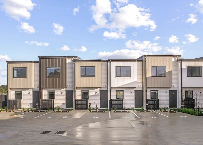  at 48 Moire Road, Massey, Waitakere City, Auckland