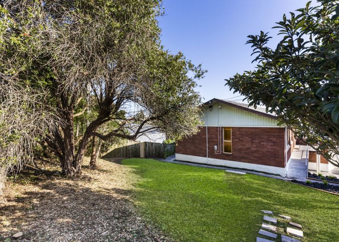  at 1/152 Glenfield Road, Birkenhead, Auckland