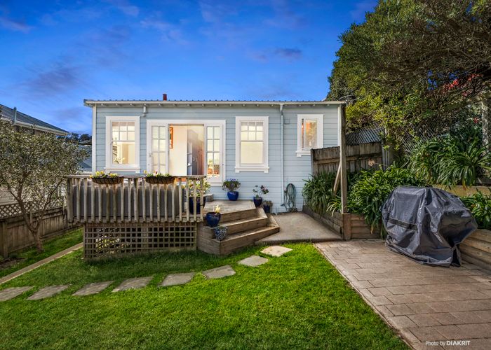  at 3 Hamilton Road, Hataitai, Wellington