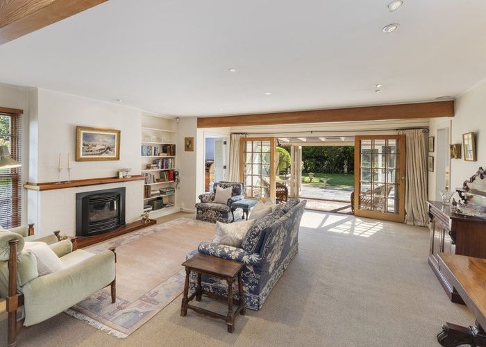  at 48 Memorial Avenue, Fendalton, Christchurch City, Canterbury