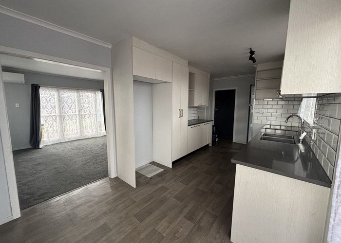  at 37 Metcalfe Road, Ranui, Waitakere City, Auckland